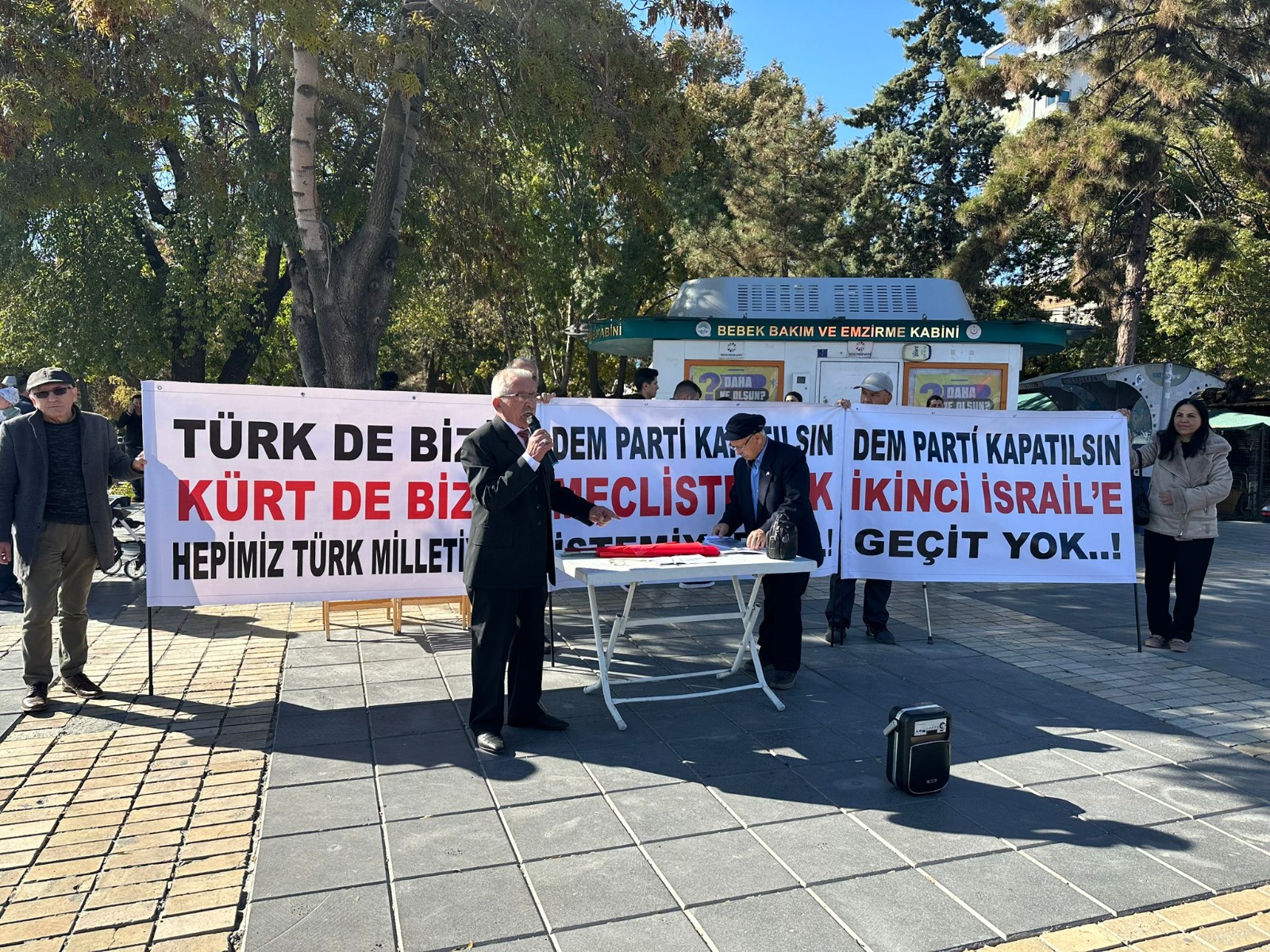 Vatan Partisi İl Başkanı Tosun: “Burası muz cumhuriyeti değil”